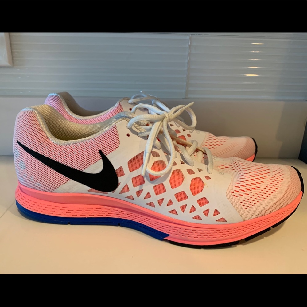 Good condition size 12 men’s Nike shoes